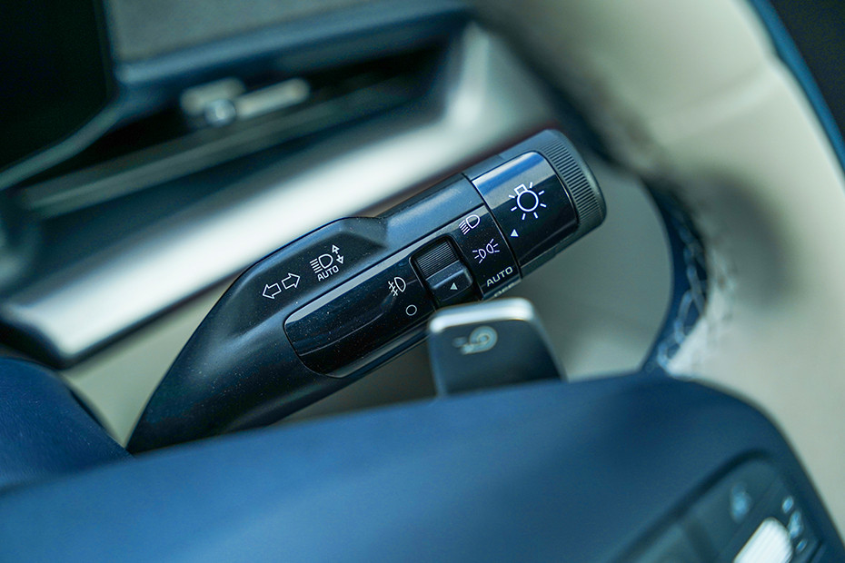 Kia Carens Clavis EV Wiper Control