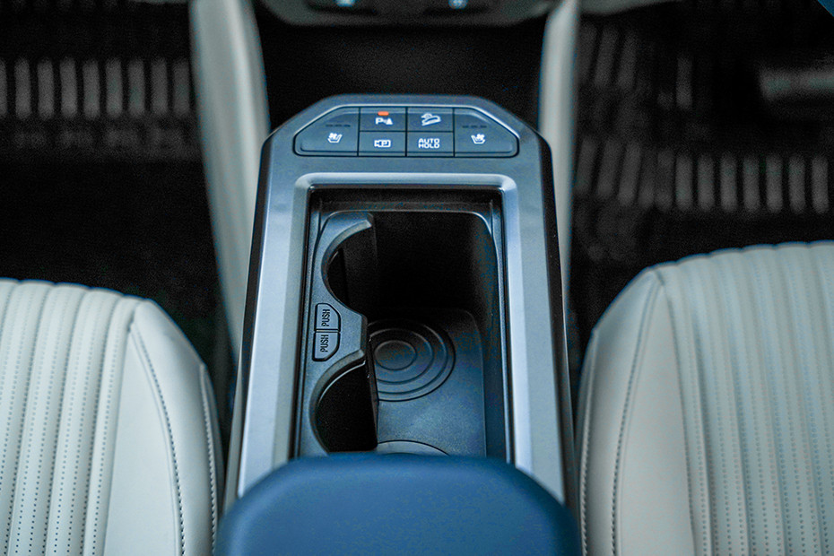 Kia Carens Clavis EV Front Cup Holder