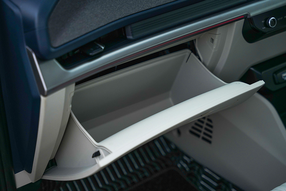 Kia Carens Clavis EV Glovebox