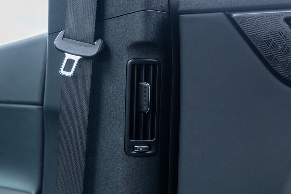 Kia EV6 Rear AC Vents (B-pillar)