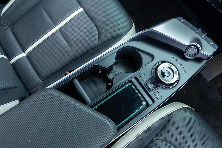 Kia EV6 Front Cup Holder