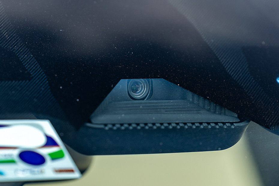 Kia Carens Clavis ADAS: Front Camera