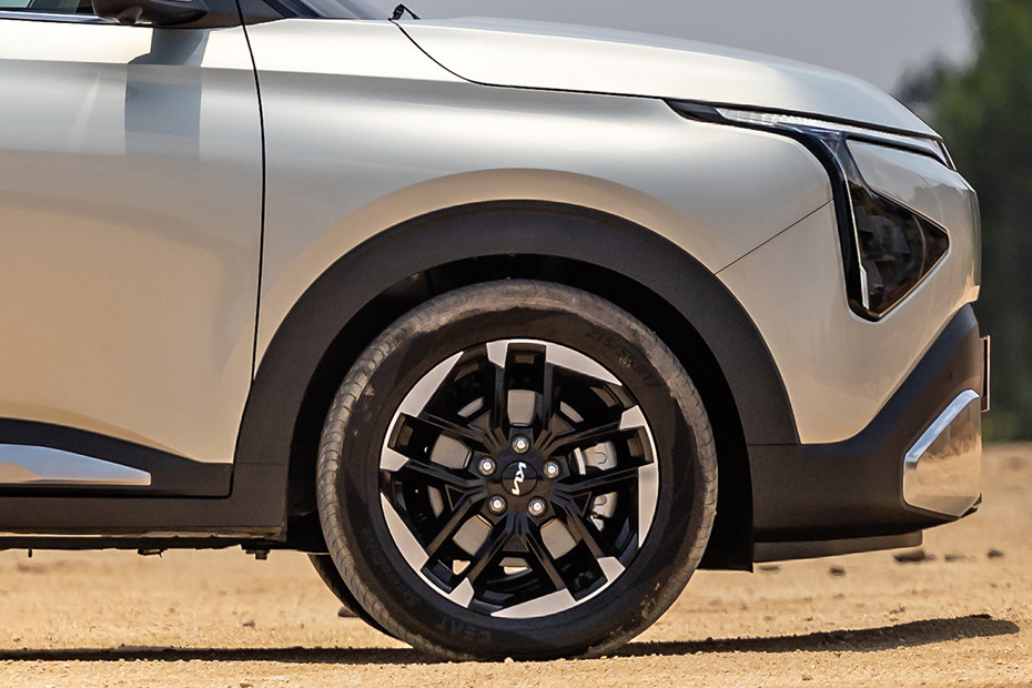 Kia Carens Clavis Front Fender