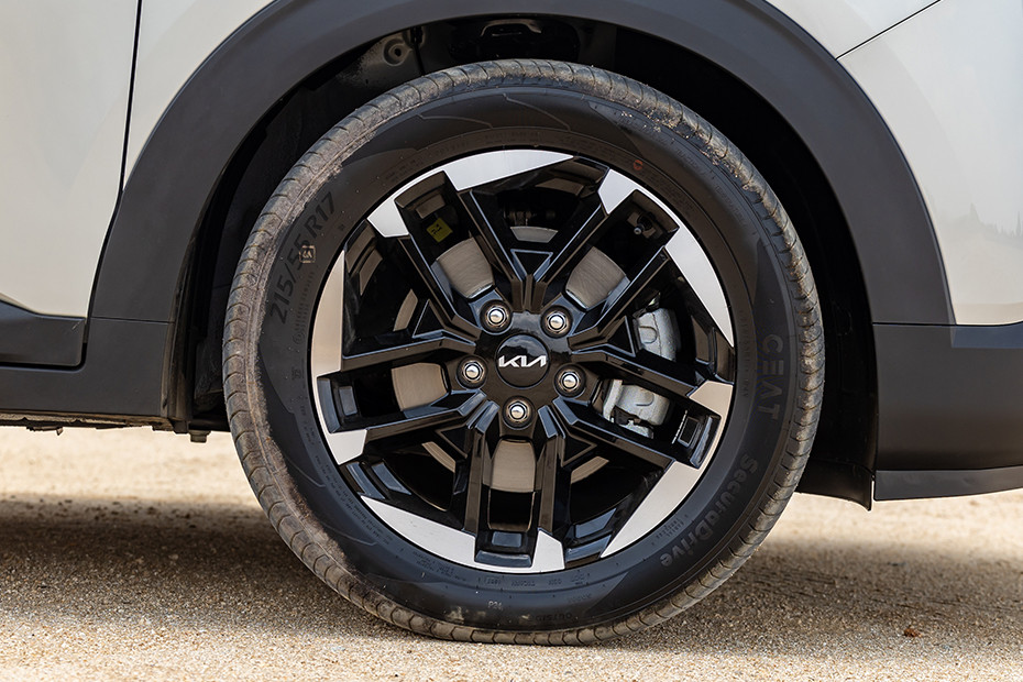 Kia Carens Clavis Wheel