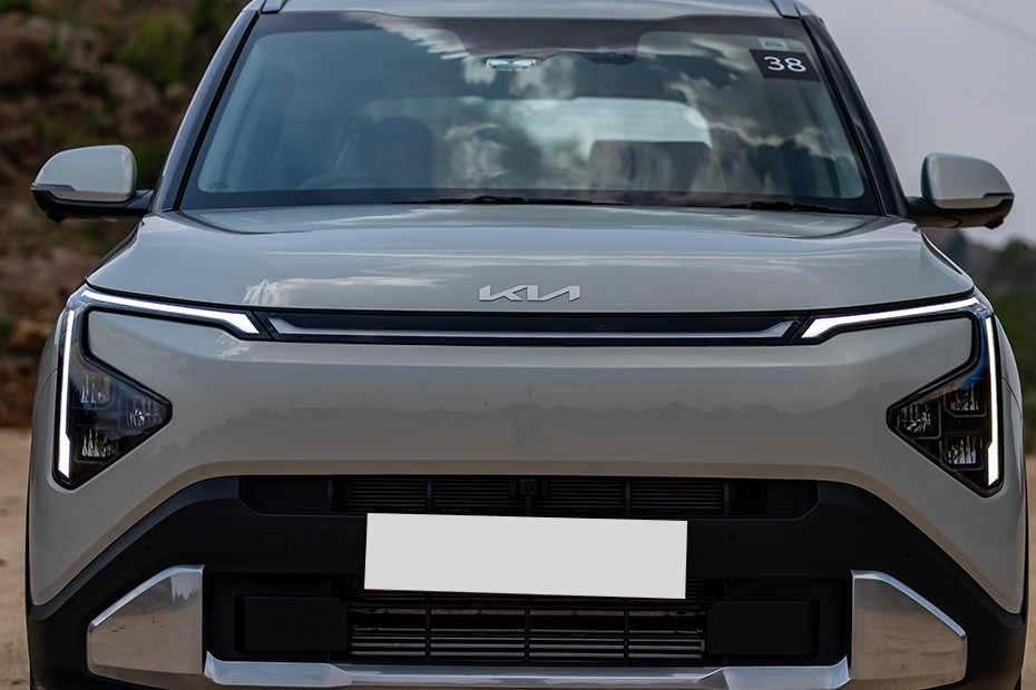 Kia Carens Clavis Daytime Running Lamps (DRL)