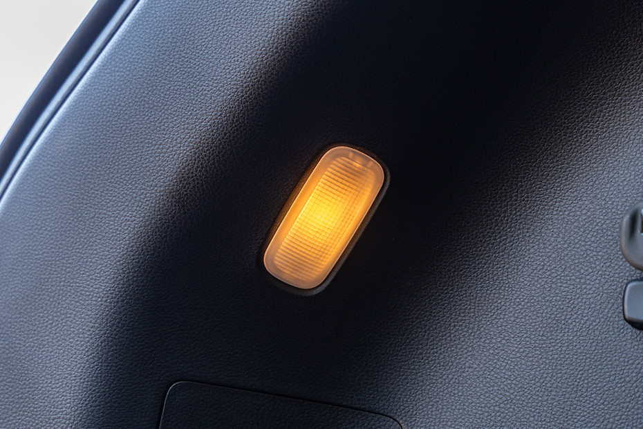 Kia Carens Clavis Boot Light