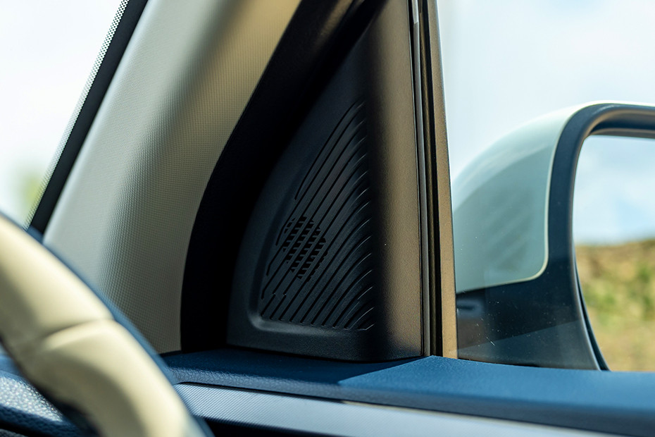 Kia Carens Clavis Front Tweeters