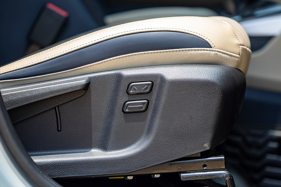 Kia Carens Clavis Seat Adjustment Controls