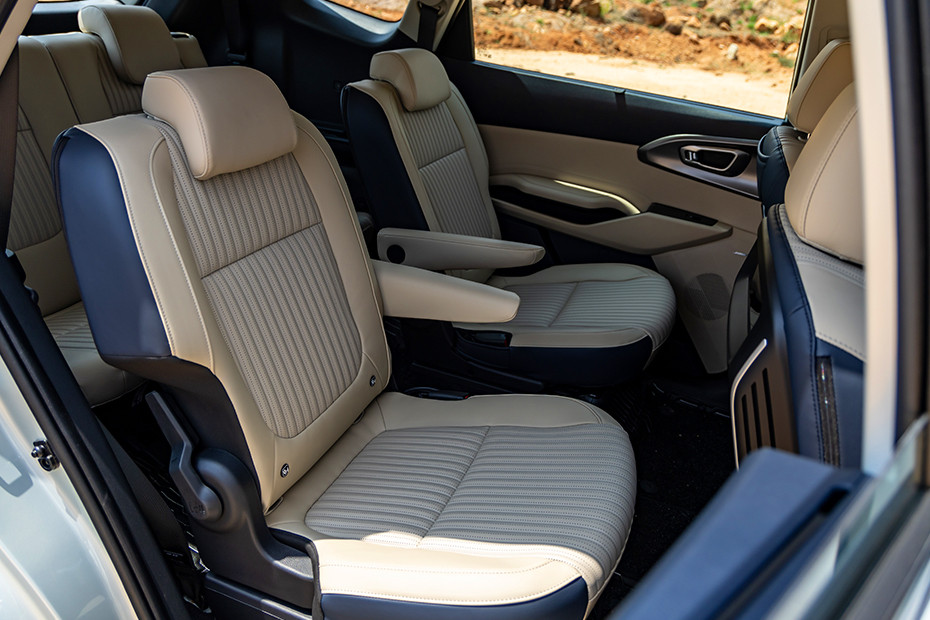 Kia Carens Clavis Rear Seats