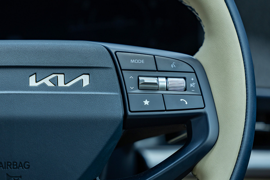 Kia Carens Clavis Steering Wheel Buttons (Right)