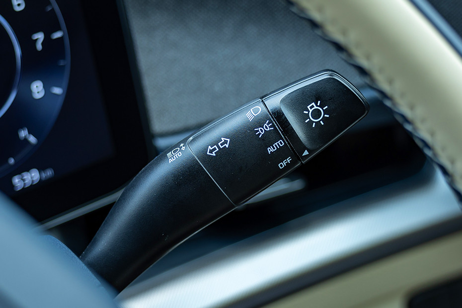 Kia Carens Clavis Headlamp Control