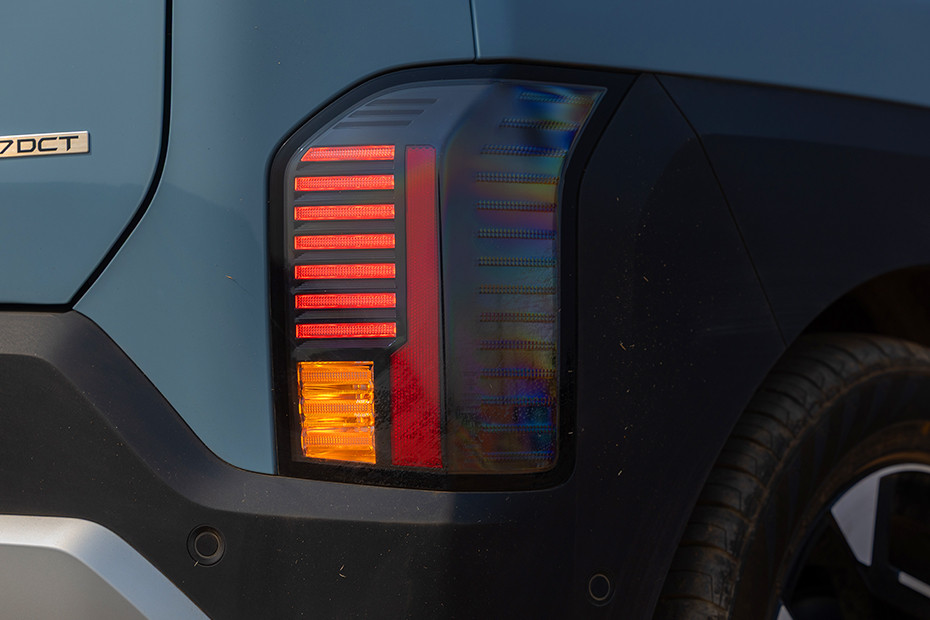 Kia Syros Turn Indicator (Rear)