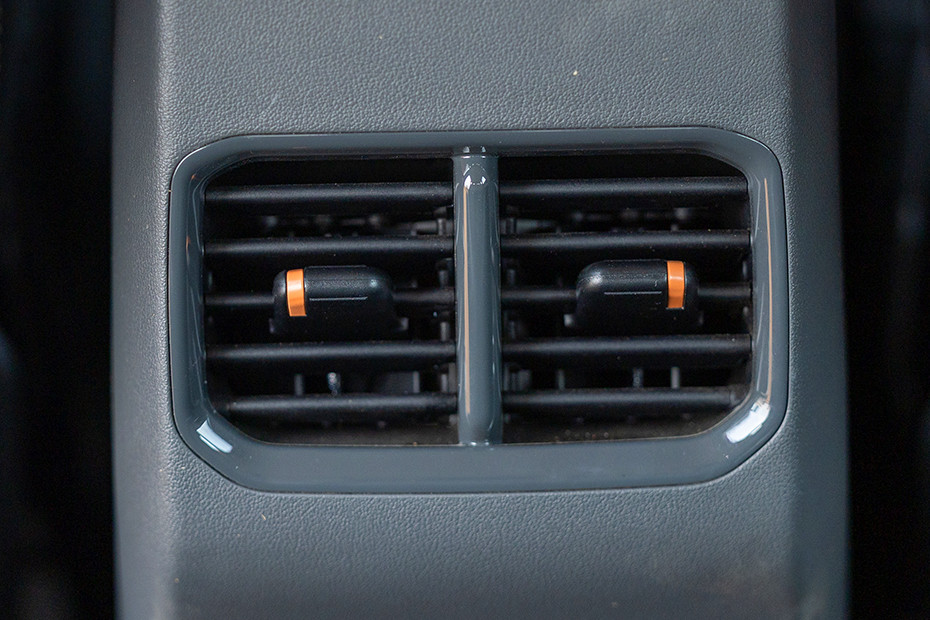 Kia Syros Rear AC Vents (Floor)