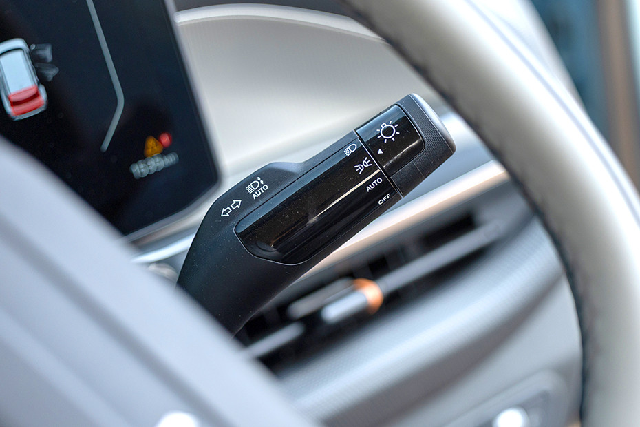 Kia Syros Headlamp Control