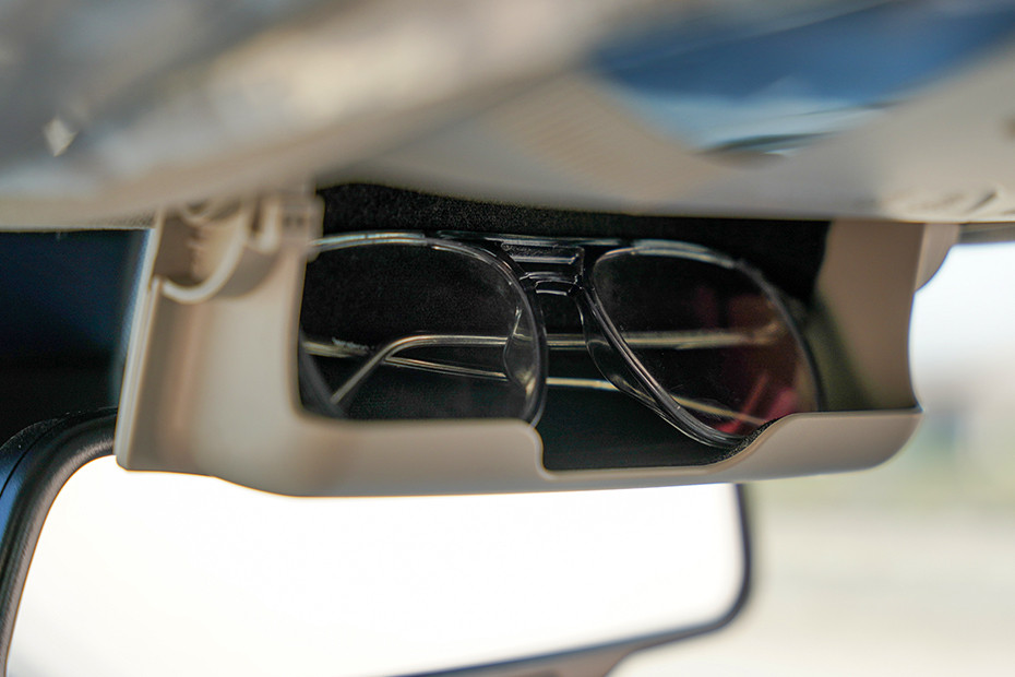 Kia Syros Sunglass Holder