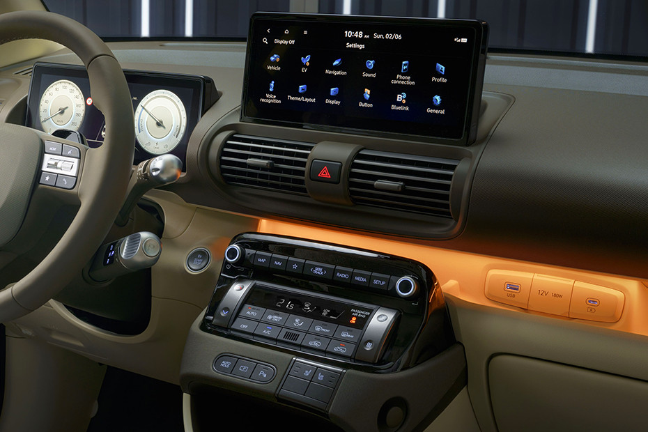 Hyundai Inster Center Console