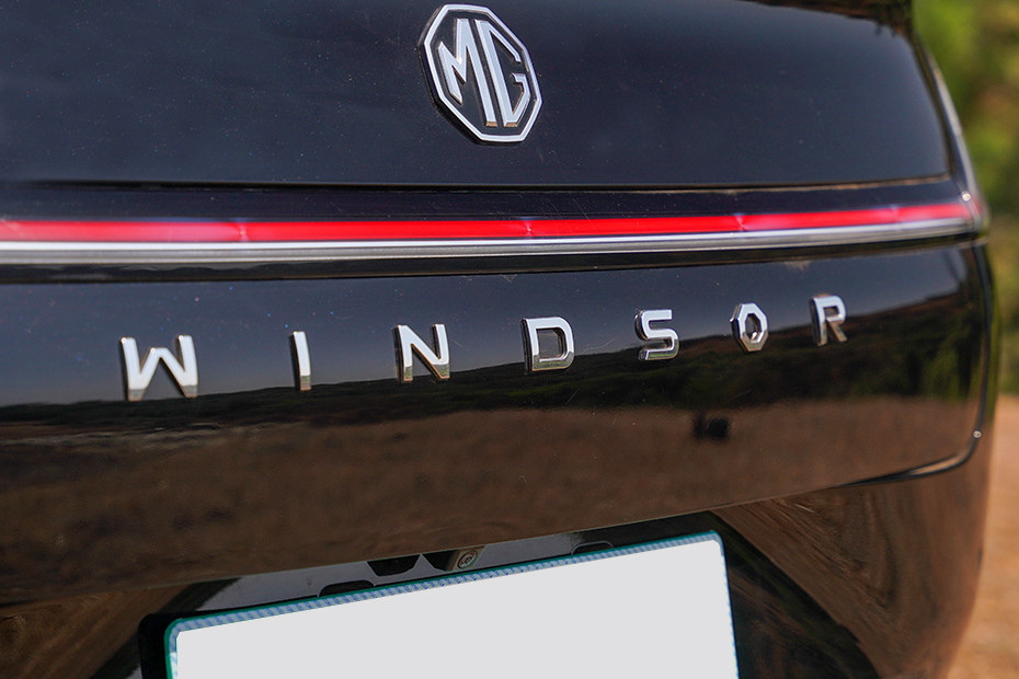 MG MG Windsor EV EXTERIOR Badges