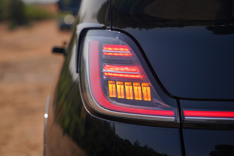 MG MG Windsor EV EXTERIOR Lights