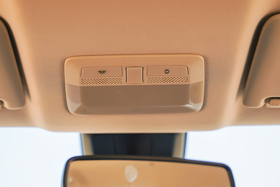 MG MG Windsor EV INTERIOR Controls and Buttons