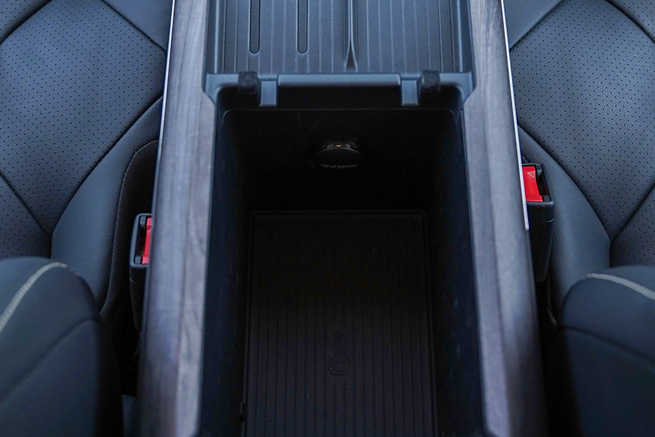 MG MG Windsor EV INTERIOR Storage