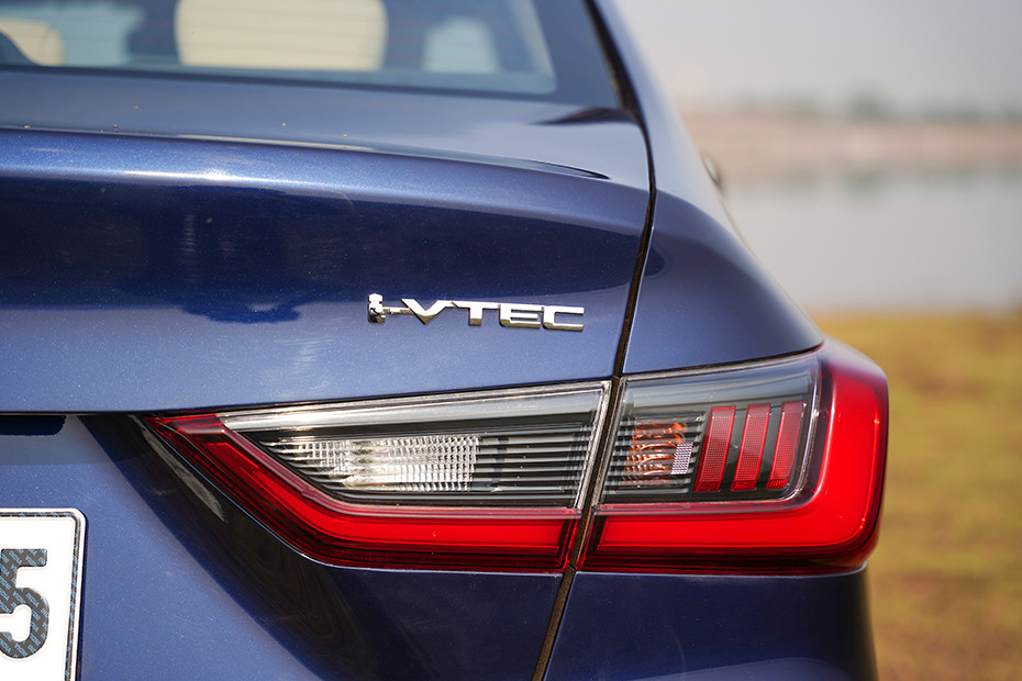 Honda Amaze Engine Badge