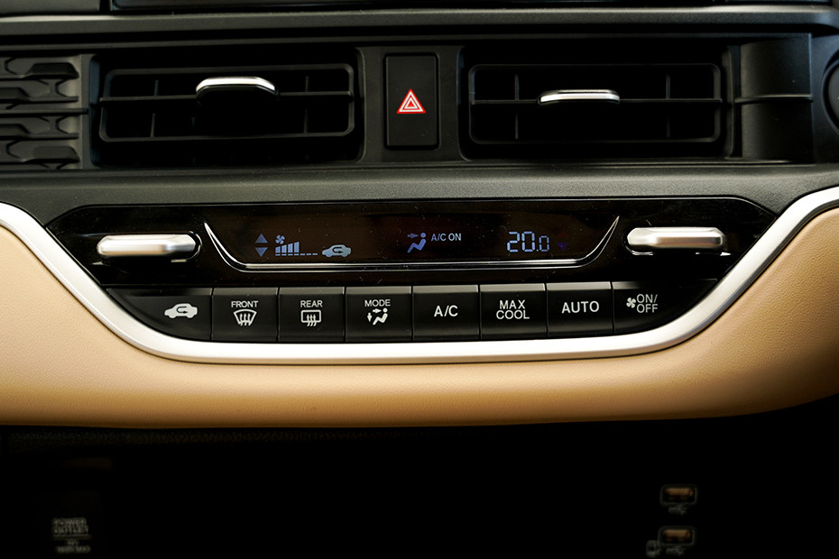 Honda Amaze Dashboard Controls