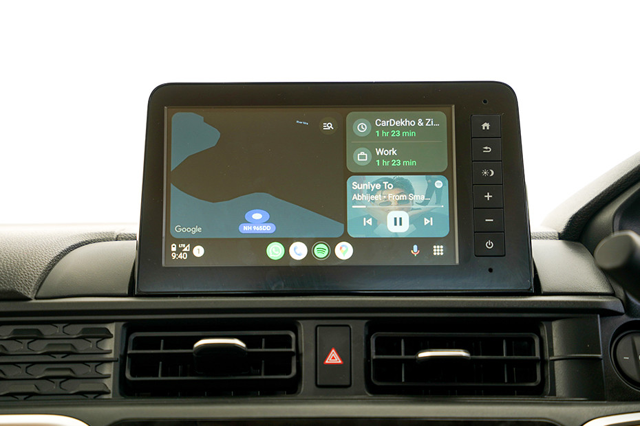 Honda Amaze Navigation or Infotainment Mid Closeup