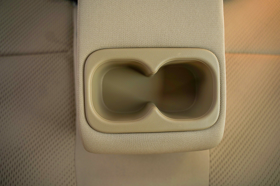 Honda Amaze Rear Armrest Storage