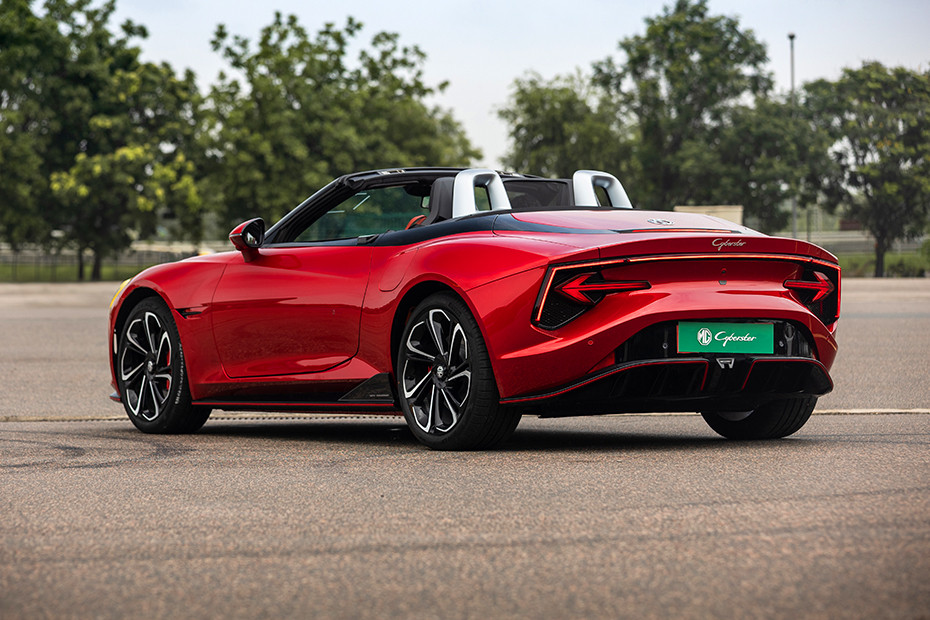 MG MG Cyberster EXTERIOR Looks