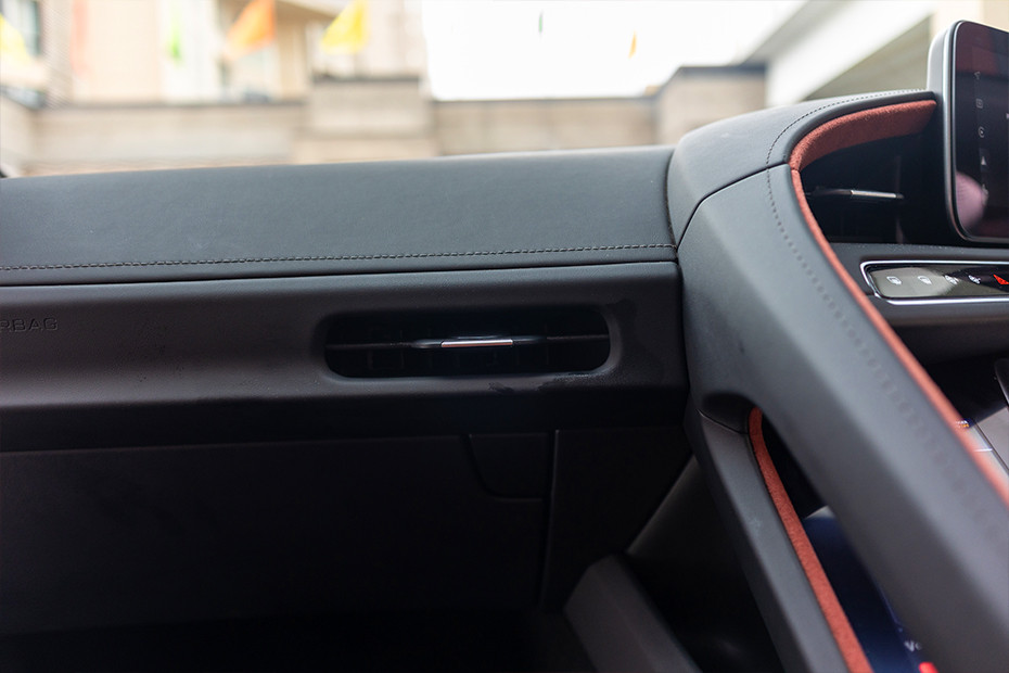 MG MG Cyberster INTERIOR Air-Conditioning