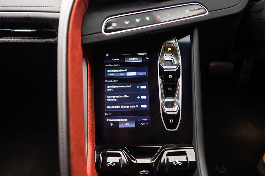 MG MG Cyberster INTERIOR Center Console