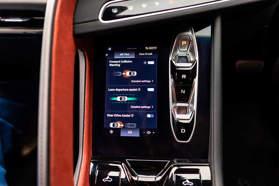 MG MG Cyberster INTERIOR Safety