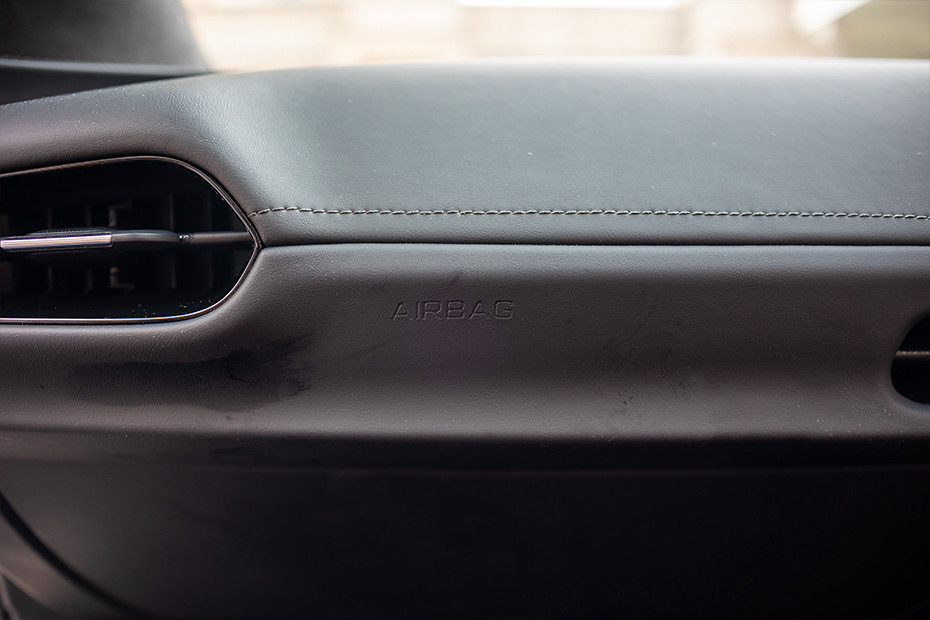 MG MG Cyberster INTERIOR Safety