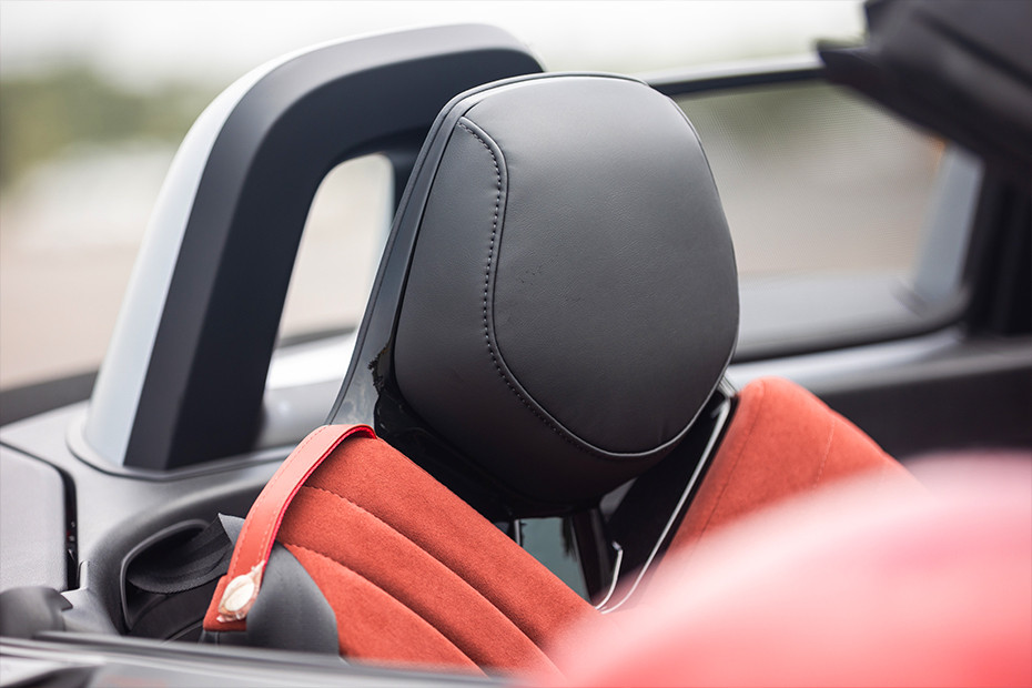 MG MG Cyberster INTERIOR Seats