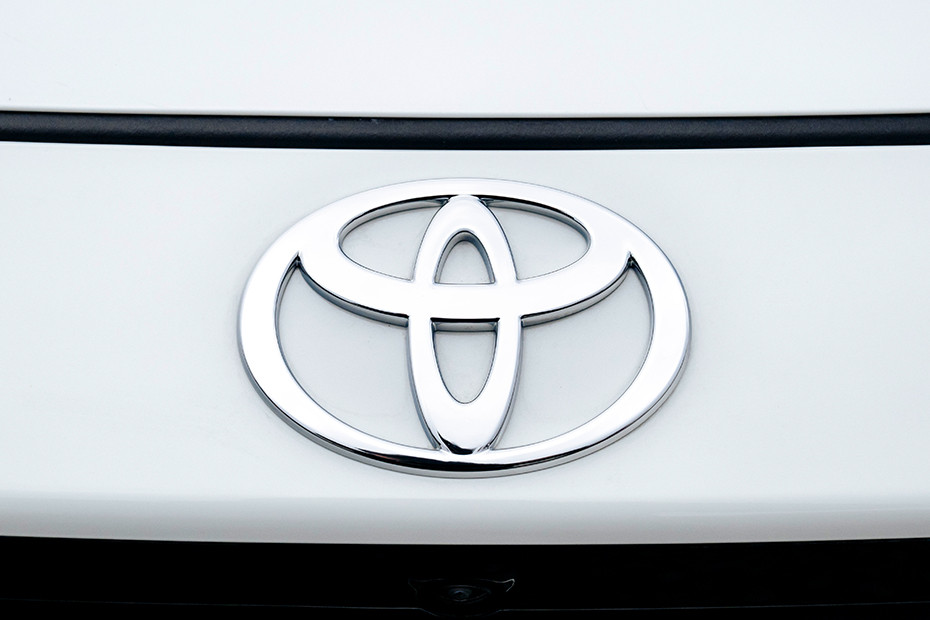 Toyota Urban Cruiser Brand Logo (Front)