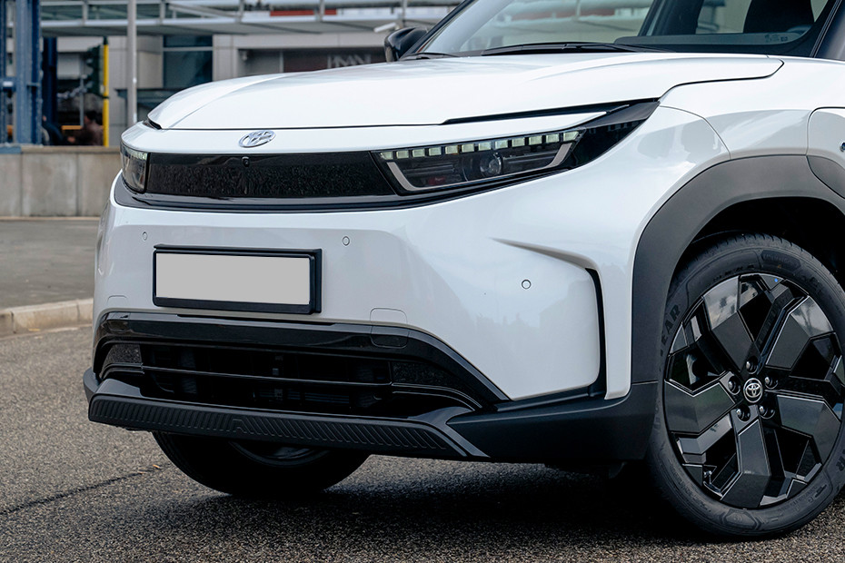 Toyota Urban Cruiser Front Grille