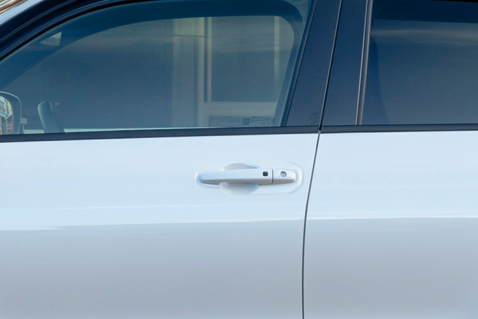Toyota Urban Cruiser Door Handle