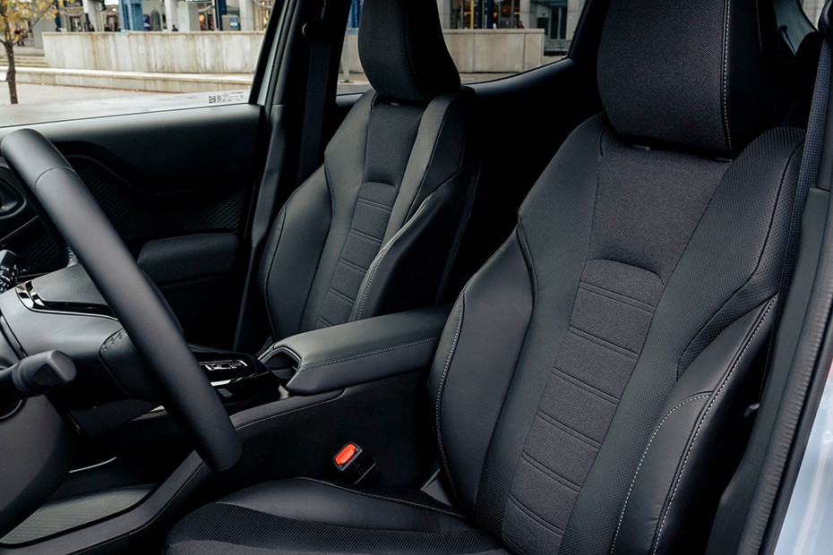 Toyota Urban Cruiser Front Seat