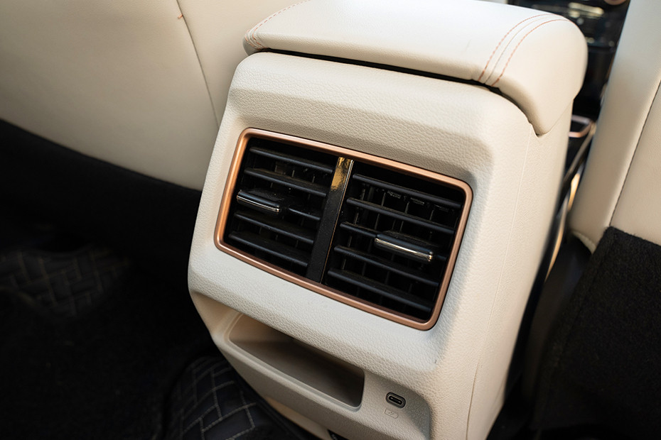 Mahindra XUV 3XO EV Rear AC Vents (Floor)