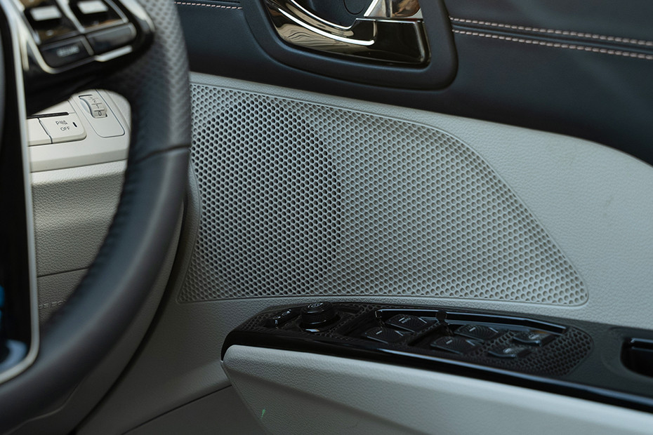 Mahindra XUV 3XO EV Front Speaker