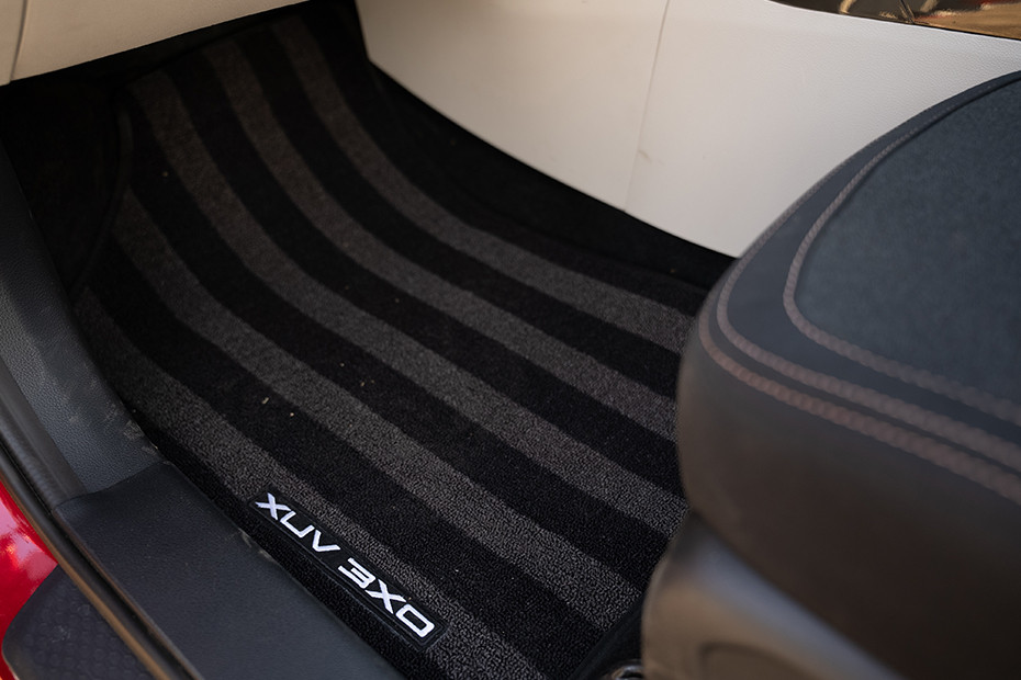 Mahindra XUV 3XO EV Floor Mats