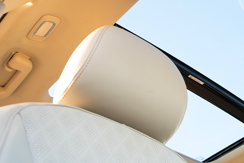 Mahindra XUV 3XO EV Front Seat Headrest