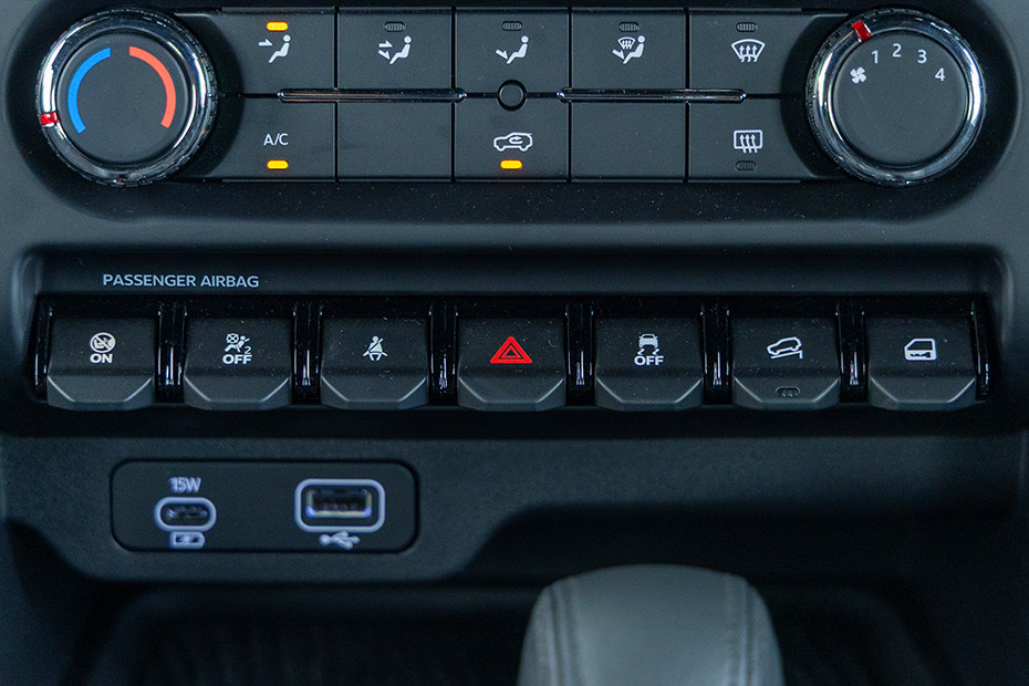 Mahindra Thar Switches In Centre Console