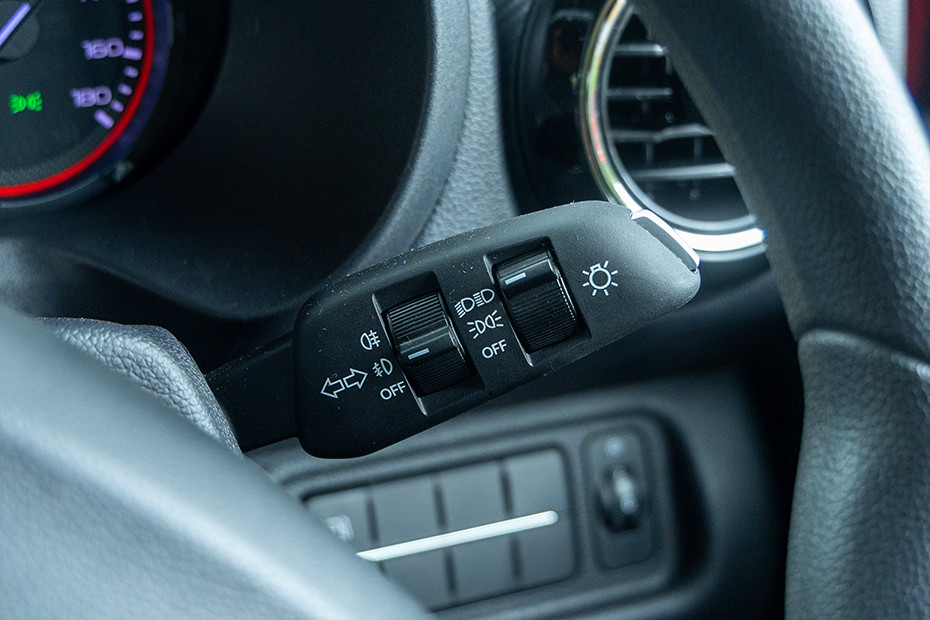 Mahindra Thar Headlamp Control