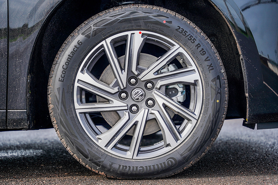 MG MG M9 EXTERIOR Details