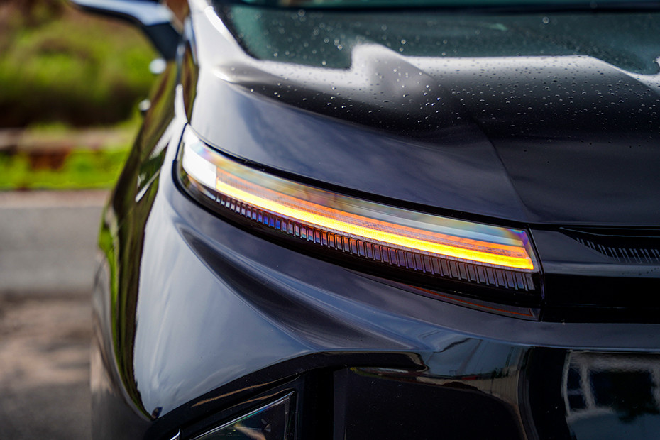 MG MG M9 EXTERIOR Lights