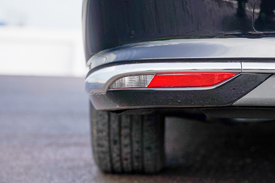 MG MG M9 EXTERIOR Lights