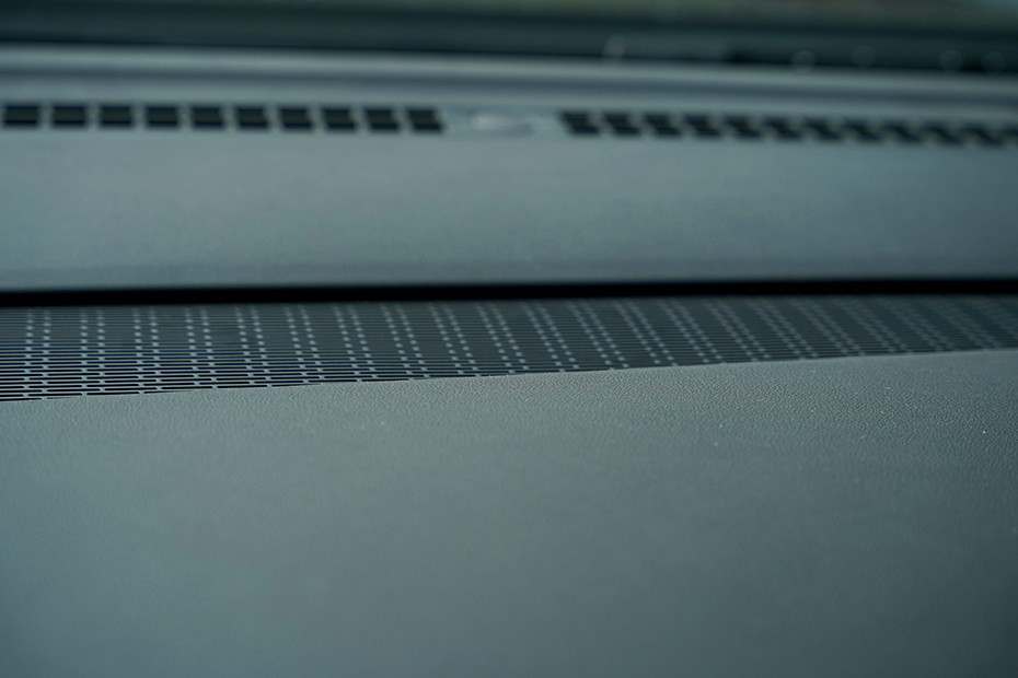 MG MG M9 INTERIOR Center Console