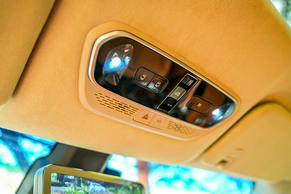 MG MG M9 INTERIOR Controls and Buttons