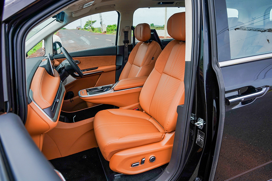 MG MG M9 INTERIOR Dashboard